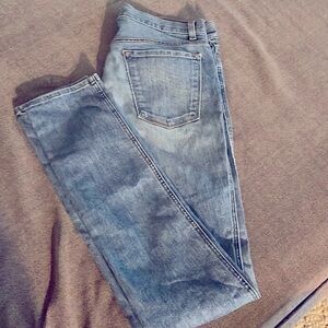 Like New J Brand Medium Wash Loveless Skinny Jean
